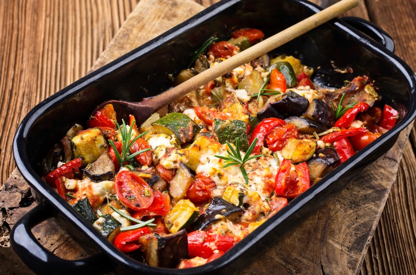 Gemüse aus dem Ofen ohne Käse - Fisch mit mediterranem Gemüse